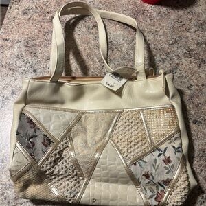 Cream Purse